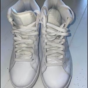 Womens Court Royale 2 High Top Sneakers